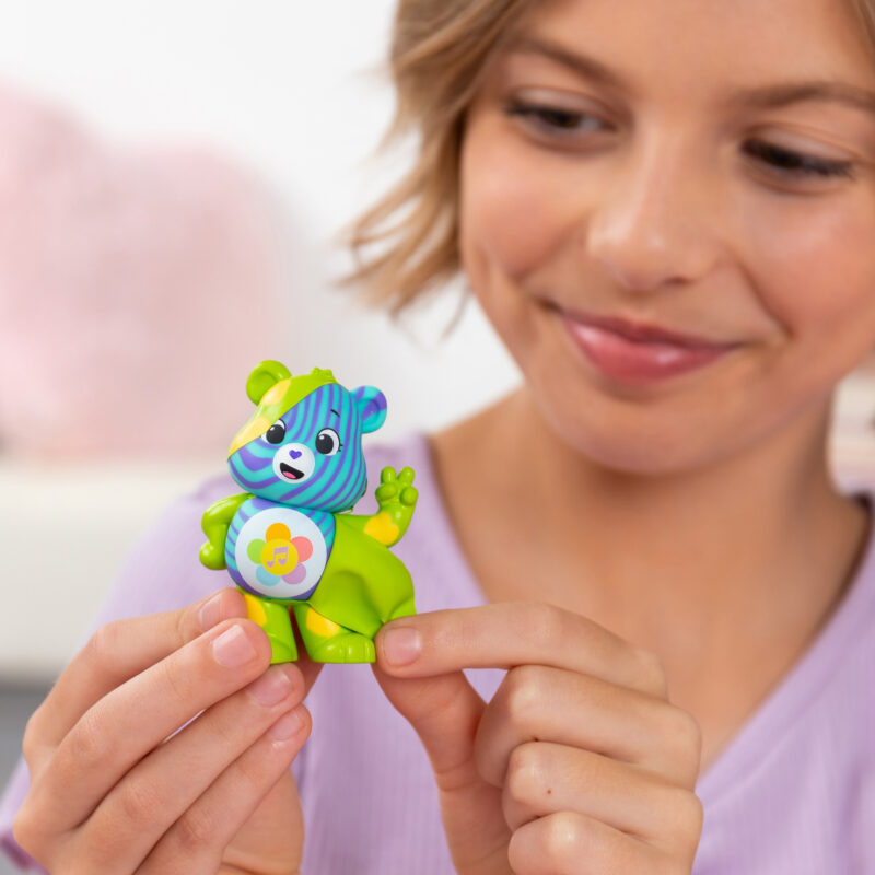 Care Bears – Peel and Reveal - US 4824